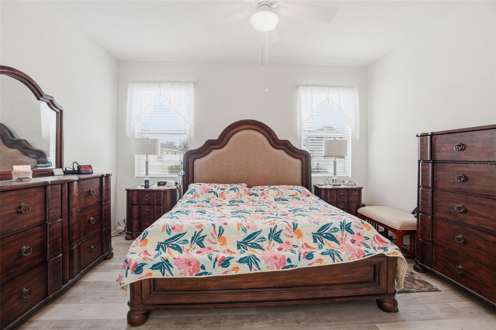 Image 17 of 36 For 13635 Hunting Creek Place