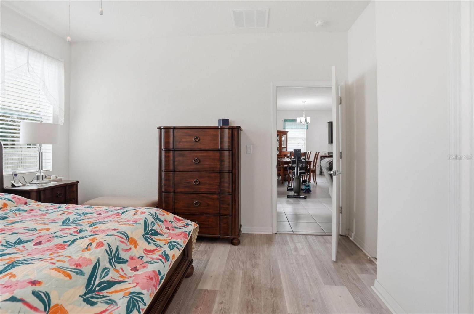 Image 18 of 36 For 13635 Hunting Creek Place