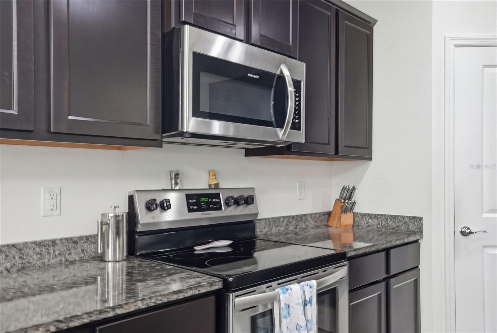 Image 7 of 36 For 13635 Hunting Creek Place