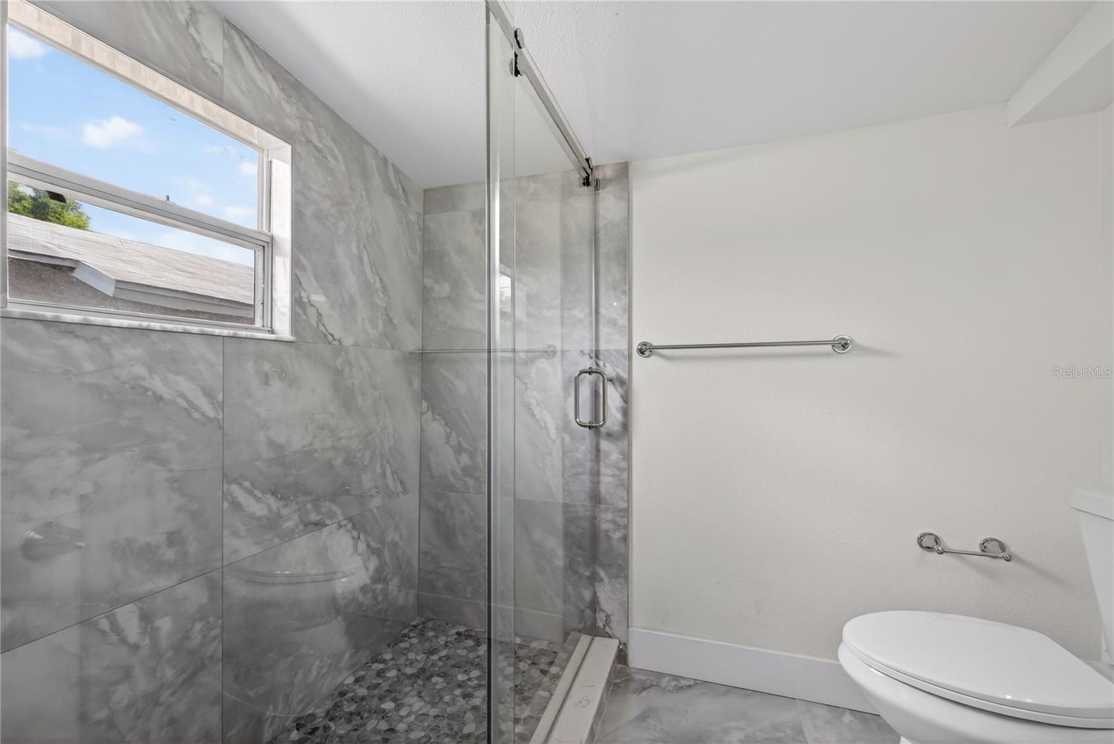 Image 11 of 20 For 8711 Boulevard St