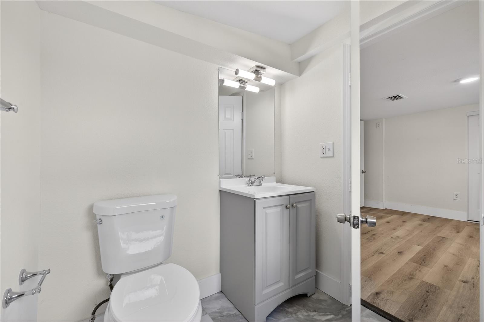 Image 12 of 20 For 8711 Boulevard St