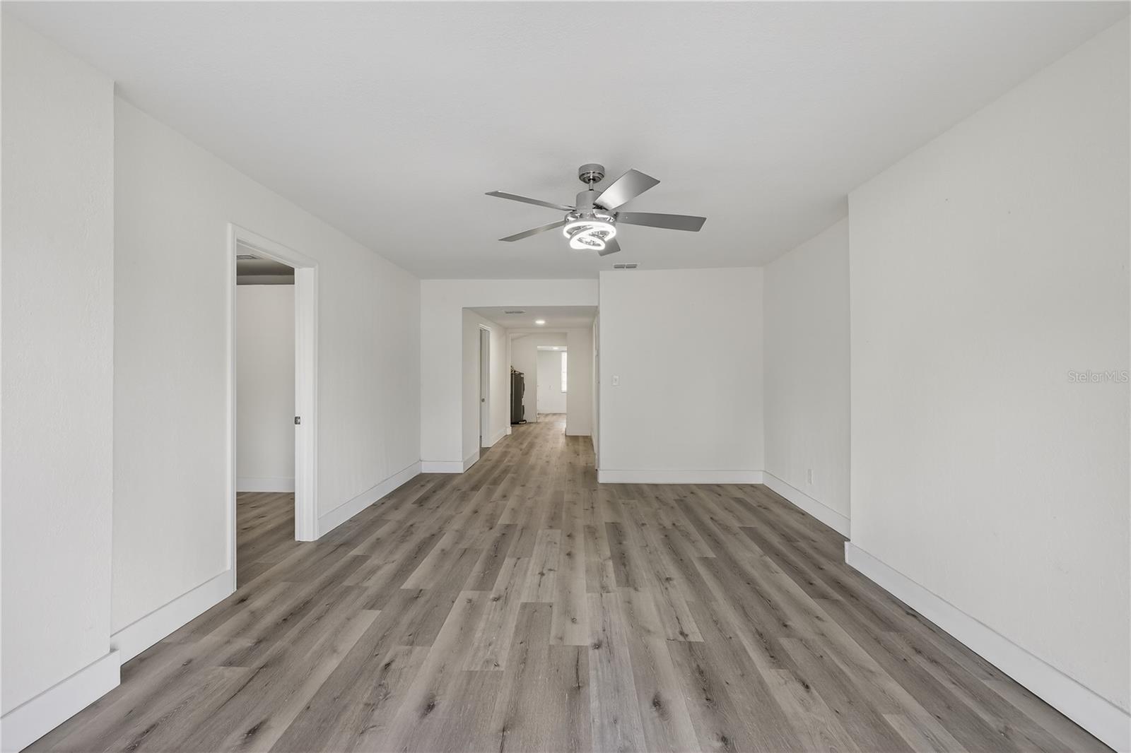 Image 16 of 20 For 8711 Boulevard St