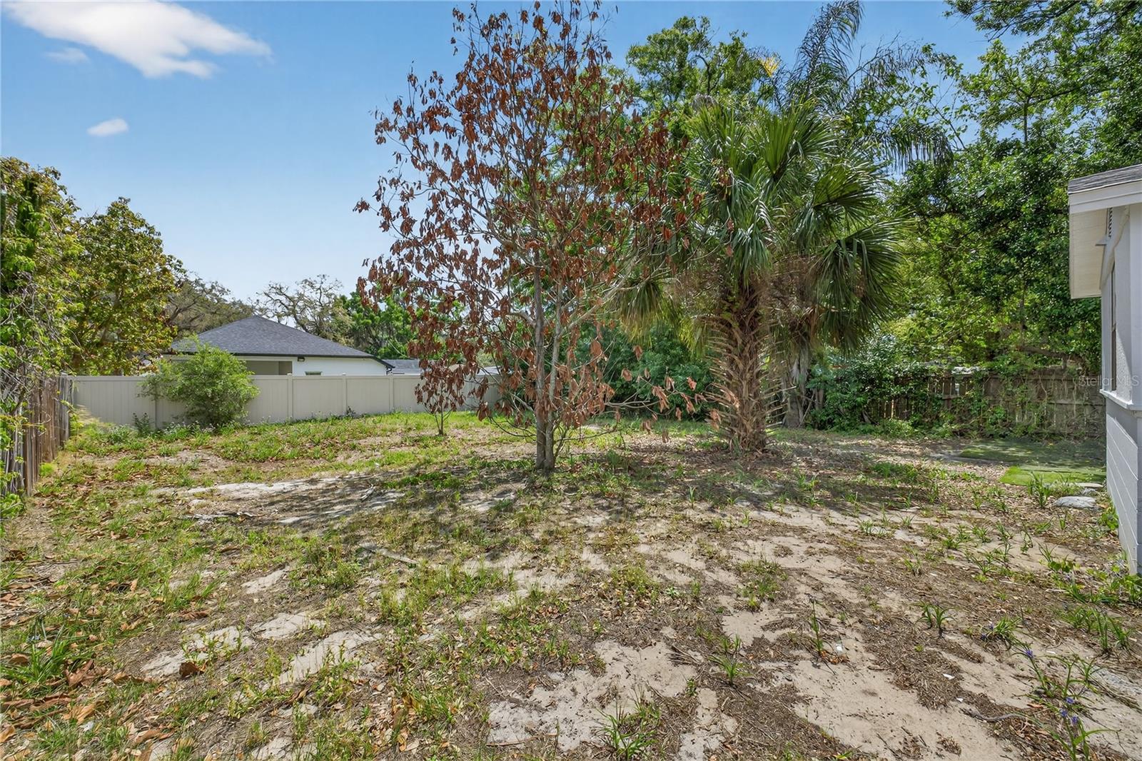 Image 17 of 20 For 8711 Boulevard St