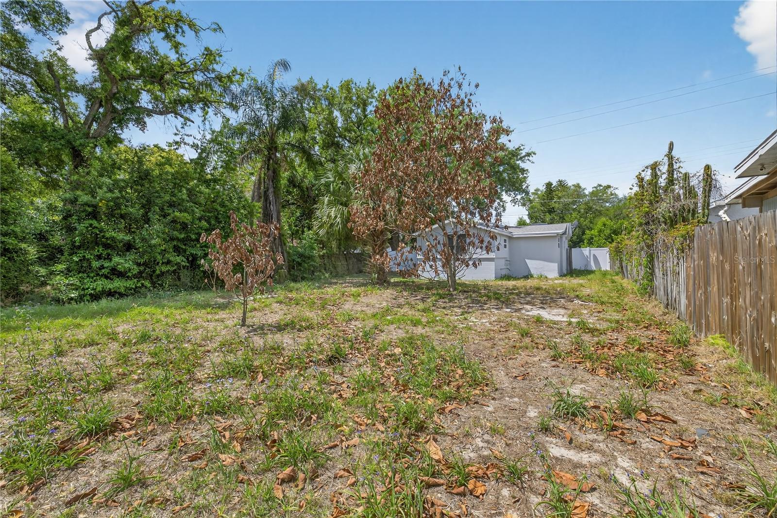 Image 18 of 20 For 8711 Boulevard St