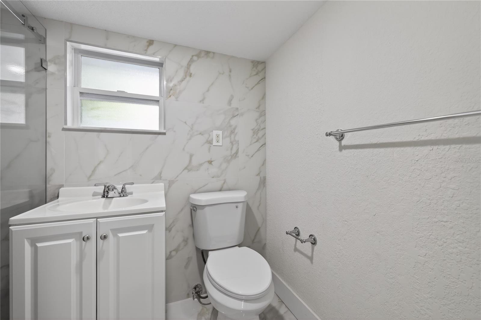 Image 8 of 20 For 8711 Boulevard St