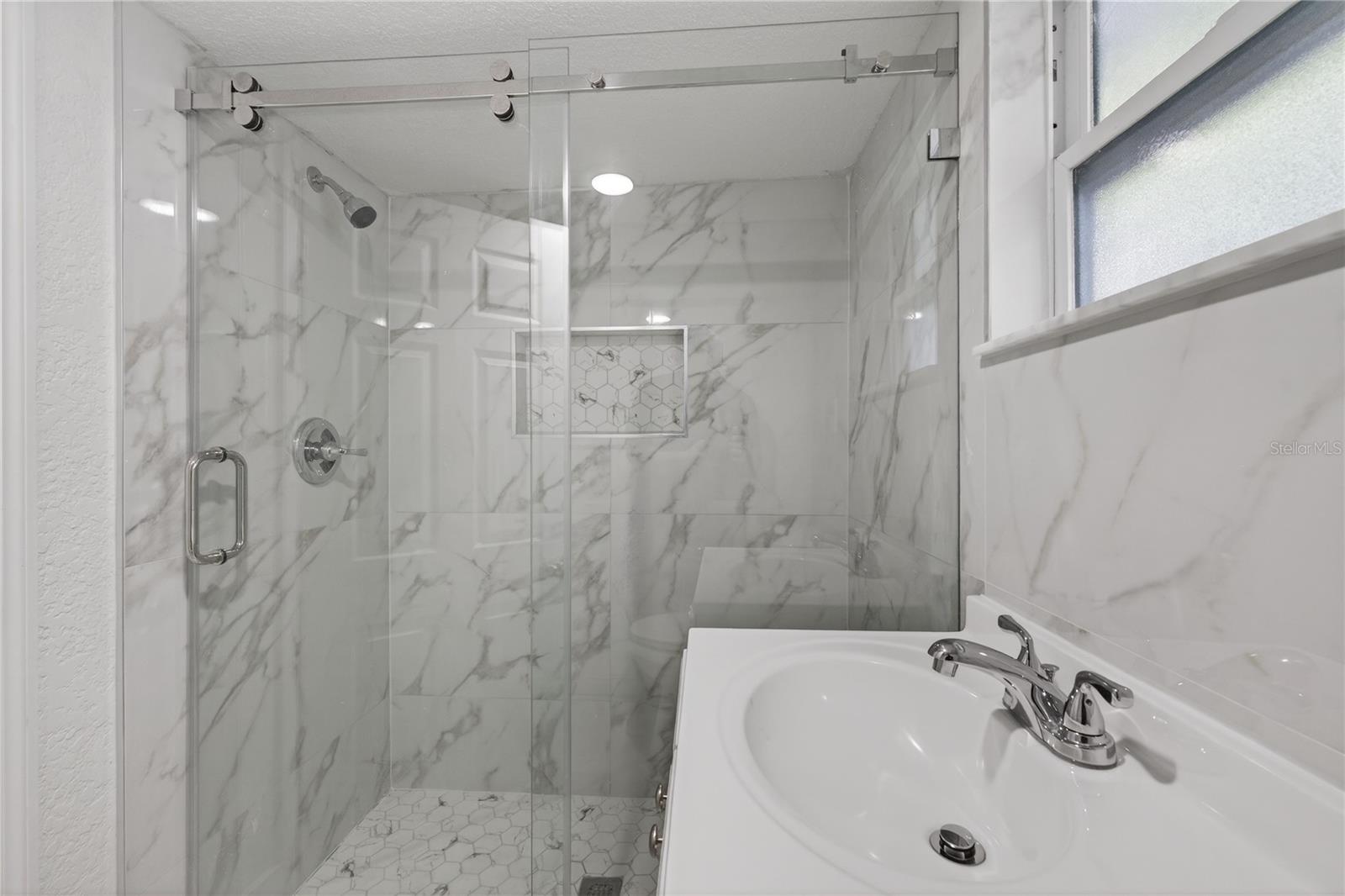 Image 9 of 20 For 8711 Boulevard St