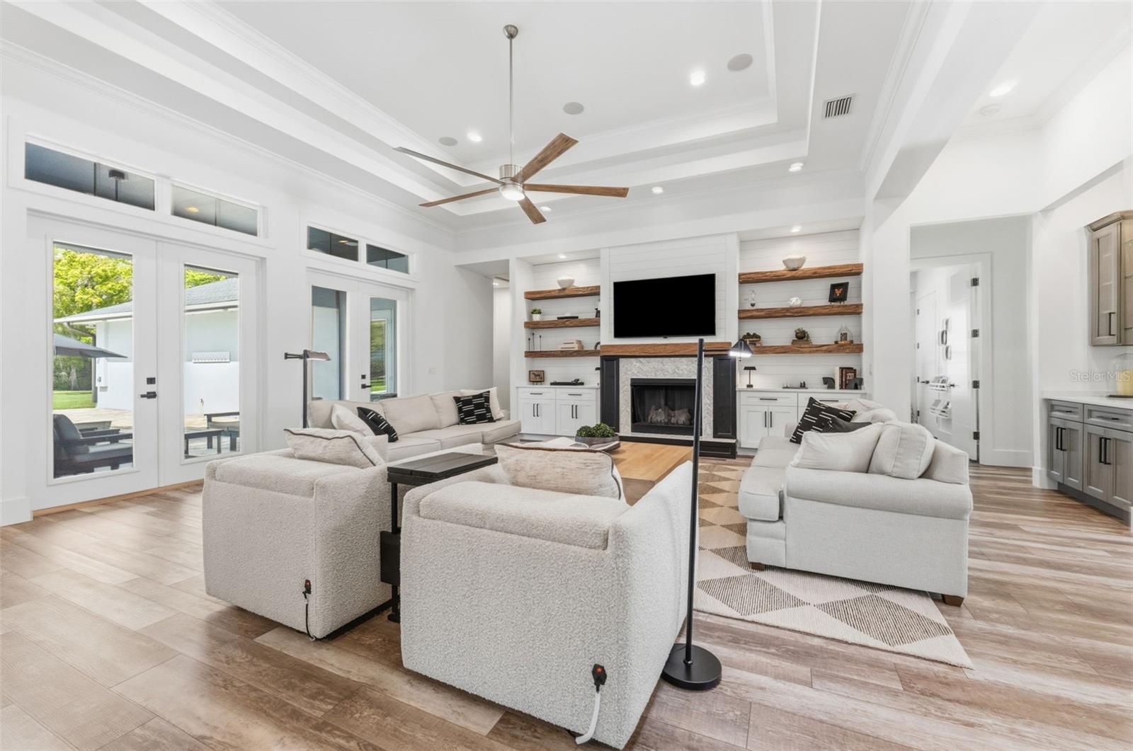 Image 14 of 75 For 17506 Brown Road