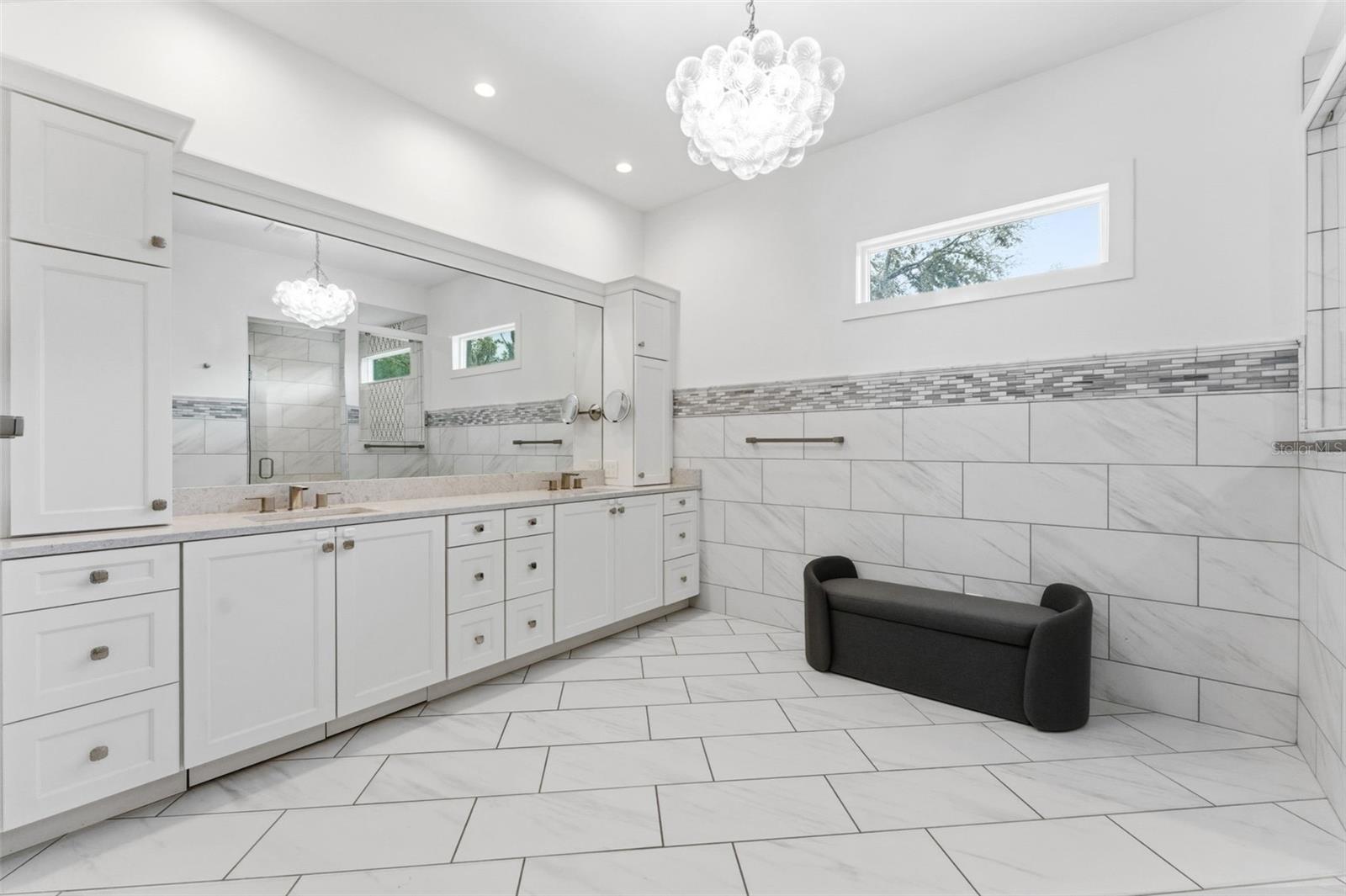 Image 28 of 75 For 17506 Brown Road