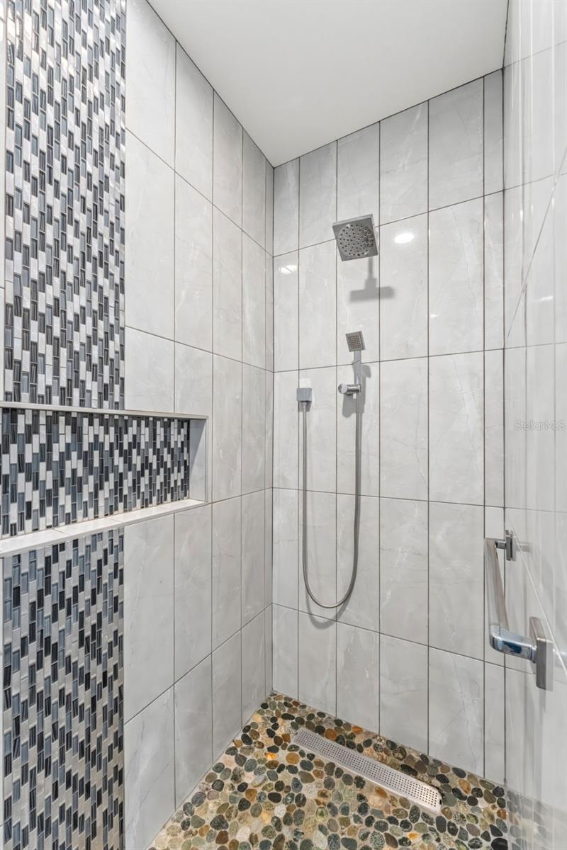 Image 44 of 75 For 17506 Brown Road