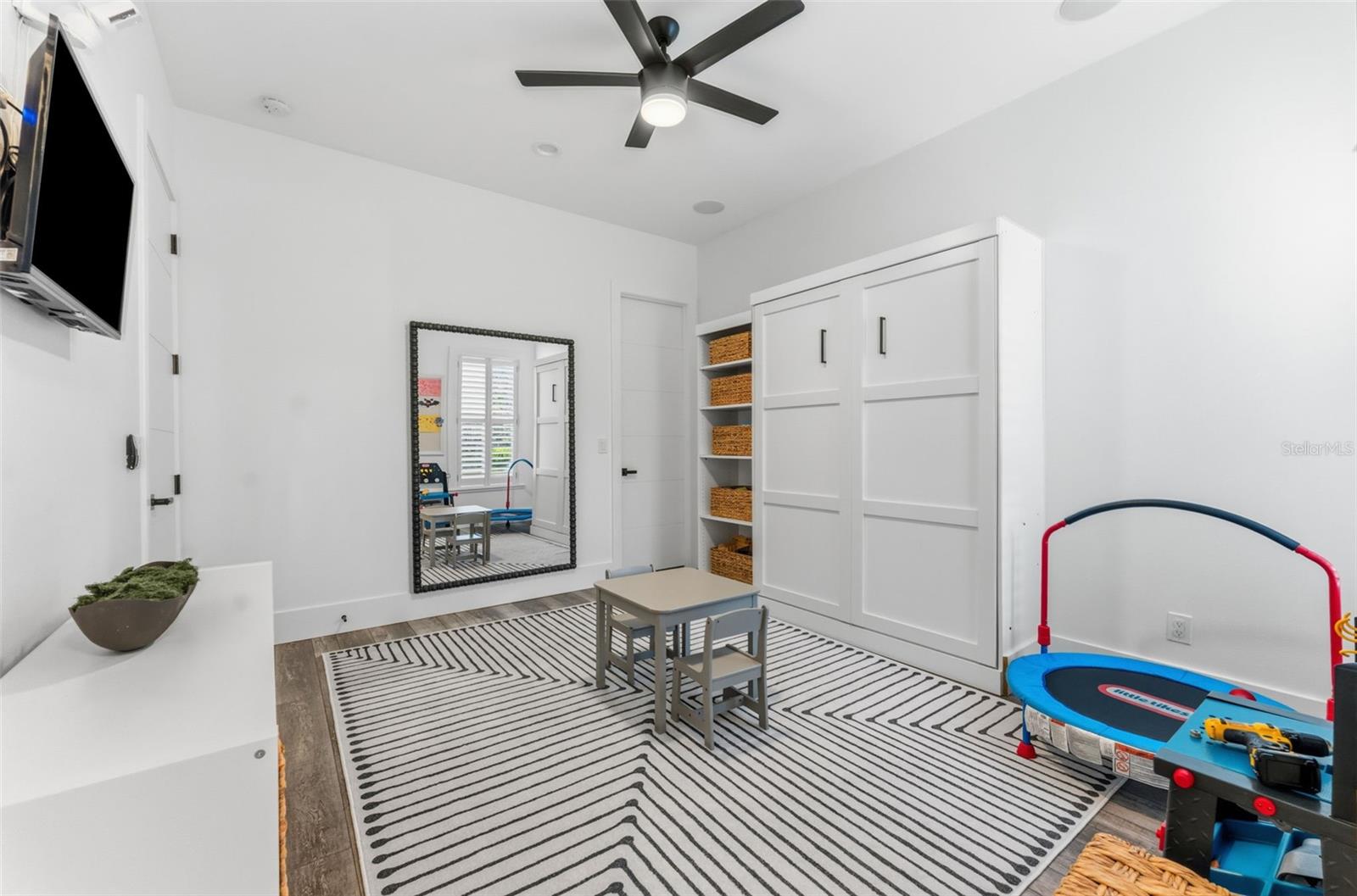 Image 53 of 75 For 17506 Brown Road