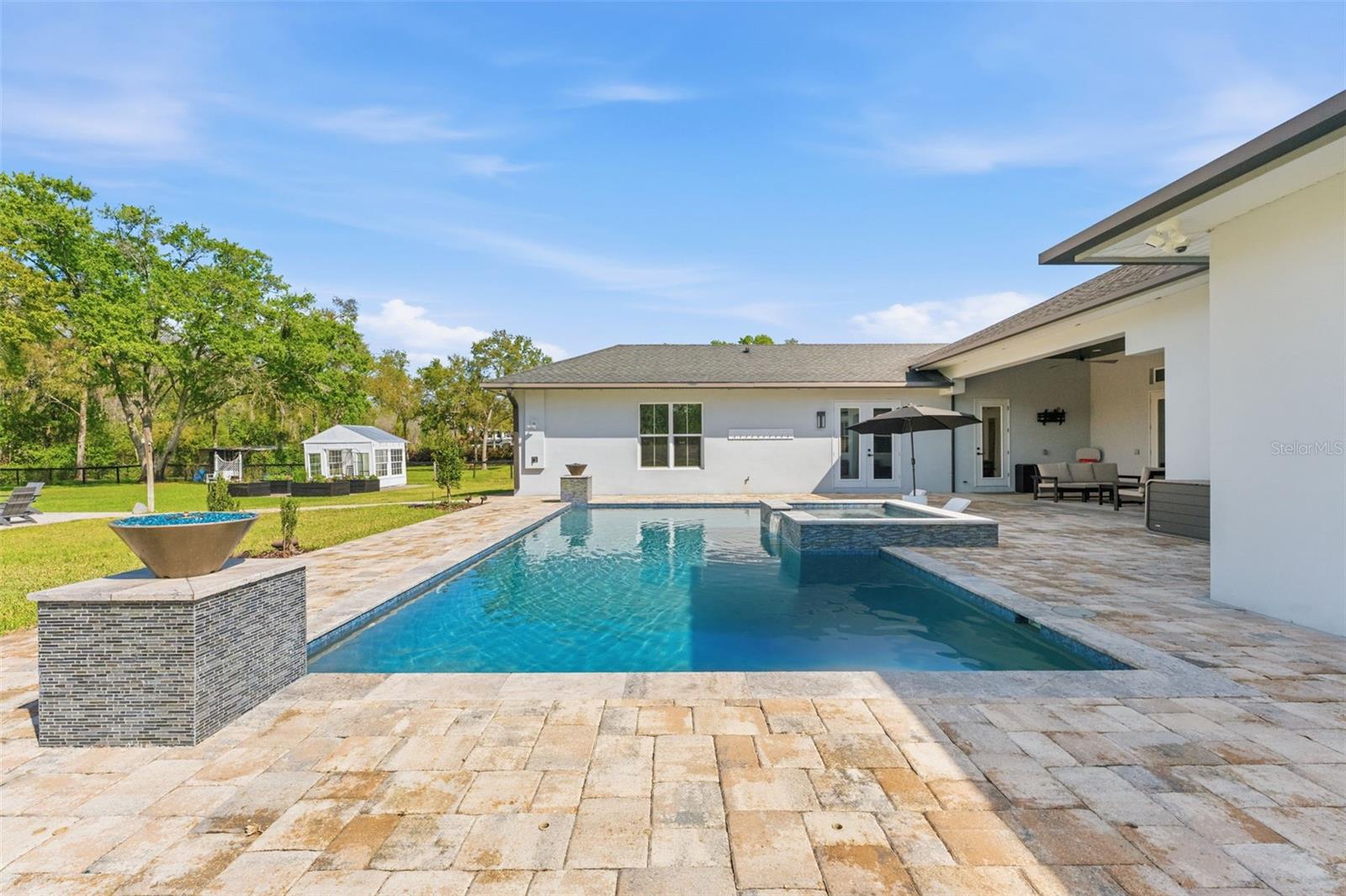 Image 62 of 75 For 17506 Brown Road