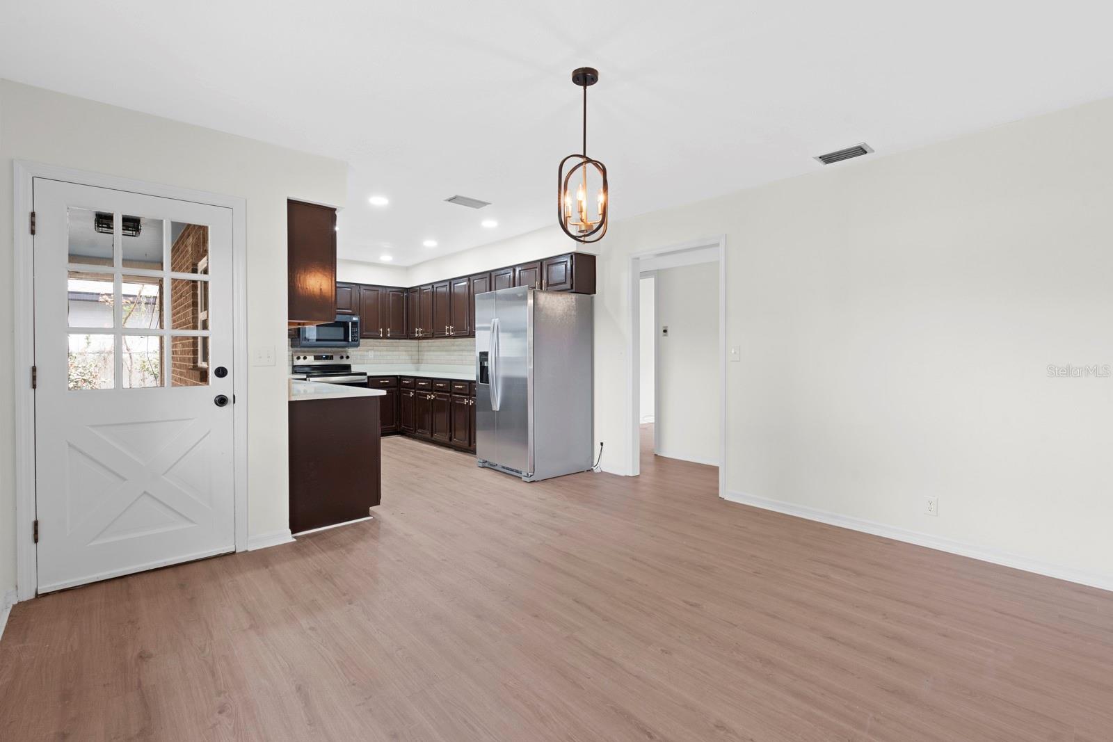 Image 12 of 44 For 804 Cason Street