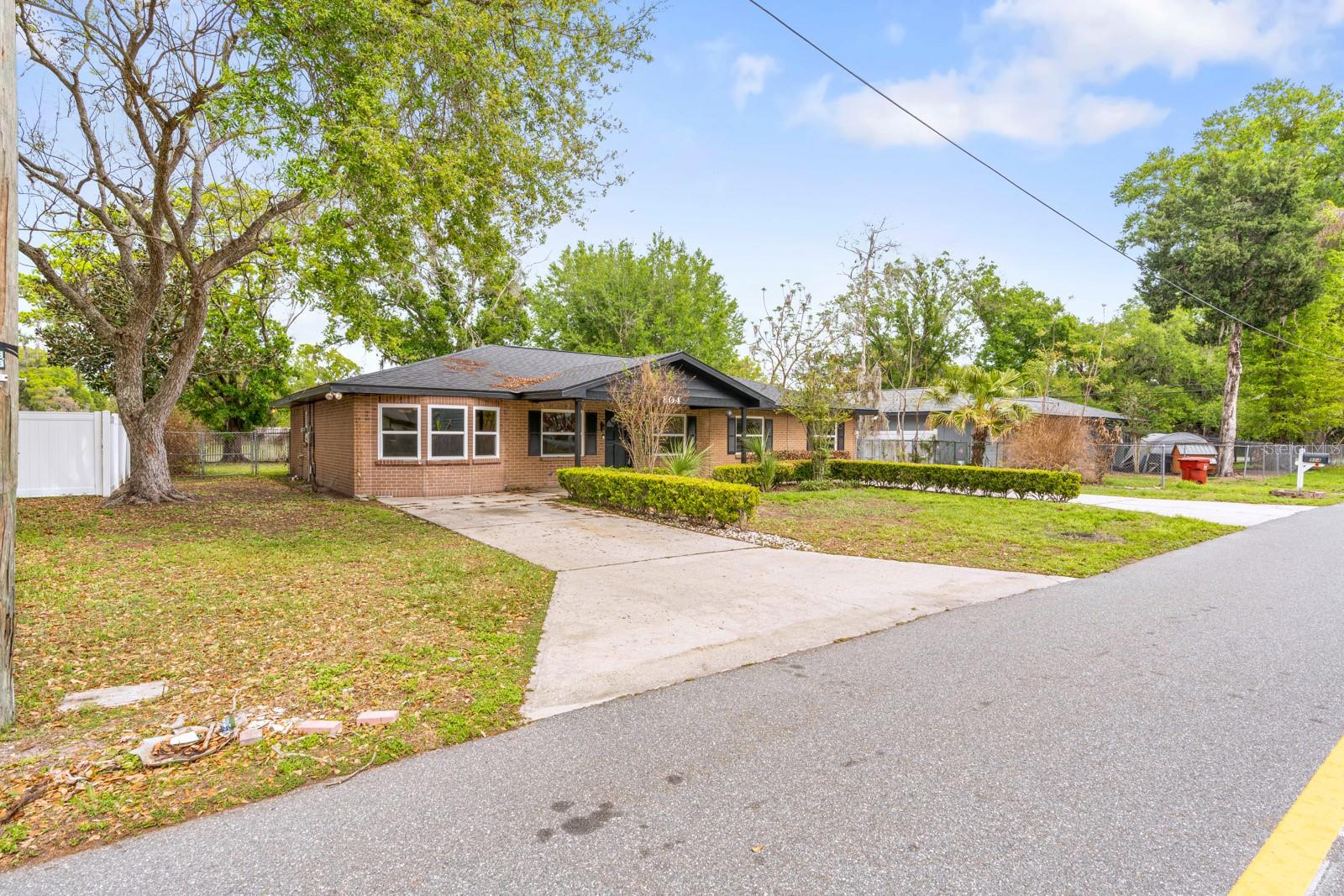 Image 34 of 44 For 804 Cason Street