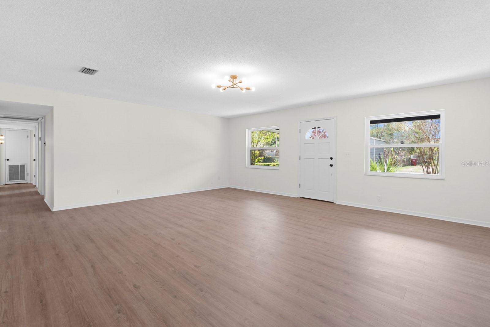 Image 7 of 44 For 804 Cason Street