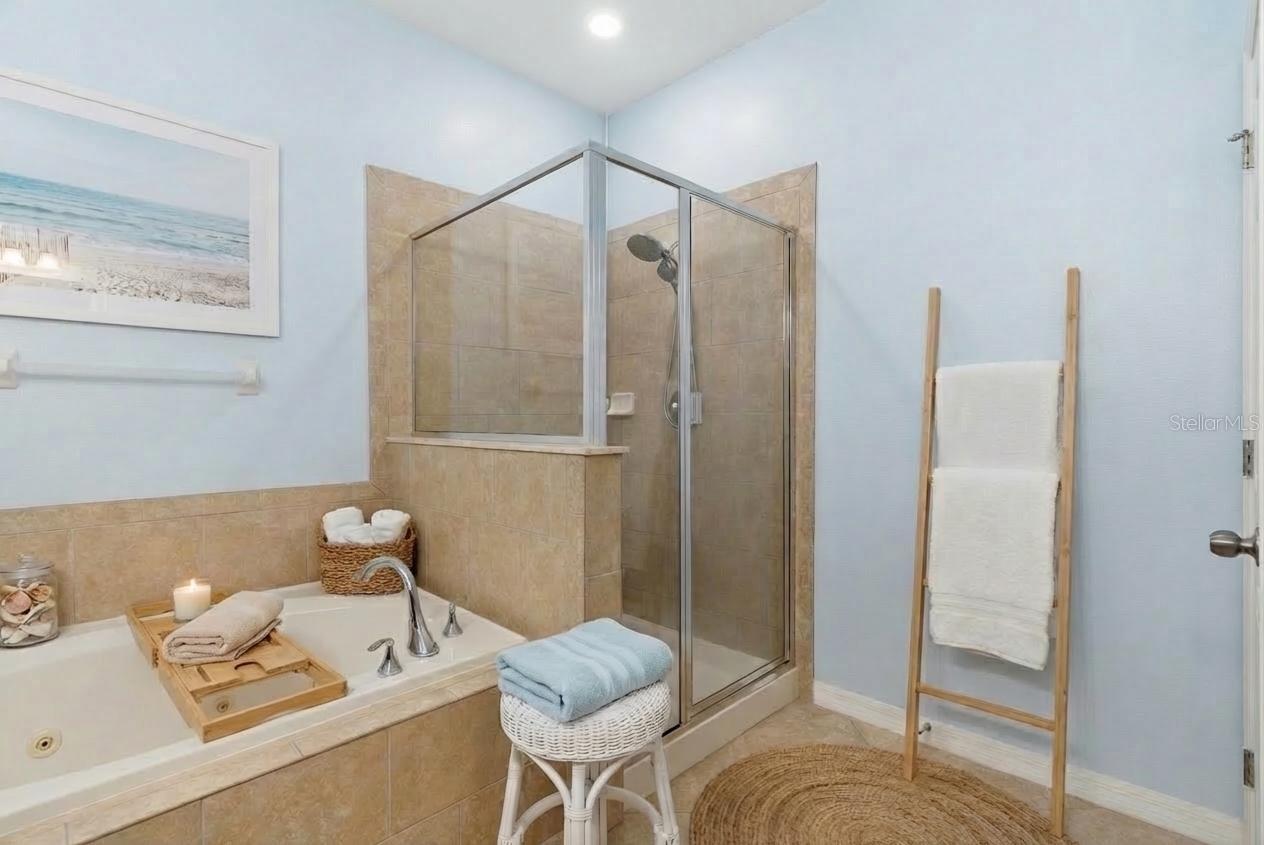 Image 13 of 44 For 12423 Ballentrae Forest Drive