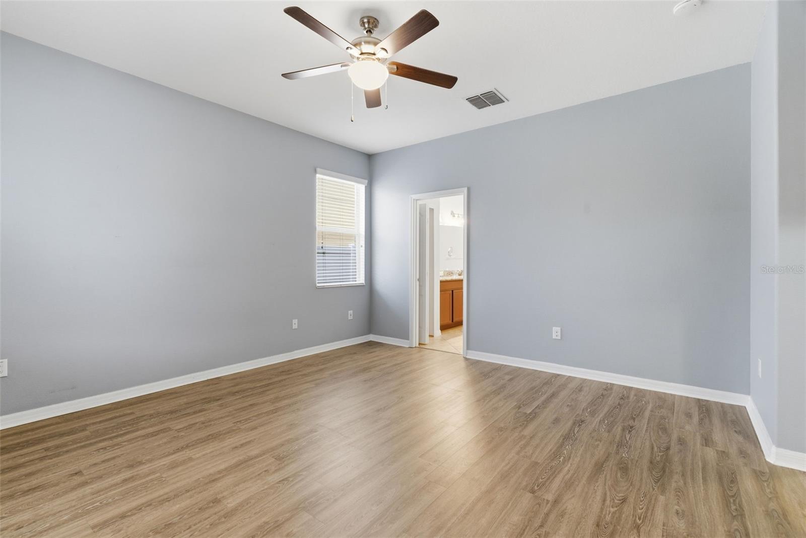 Image 34 of 44 For 12423 Ballentrae Forest Drive