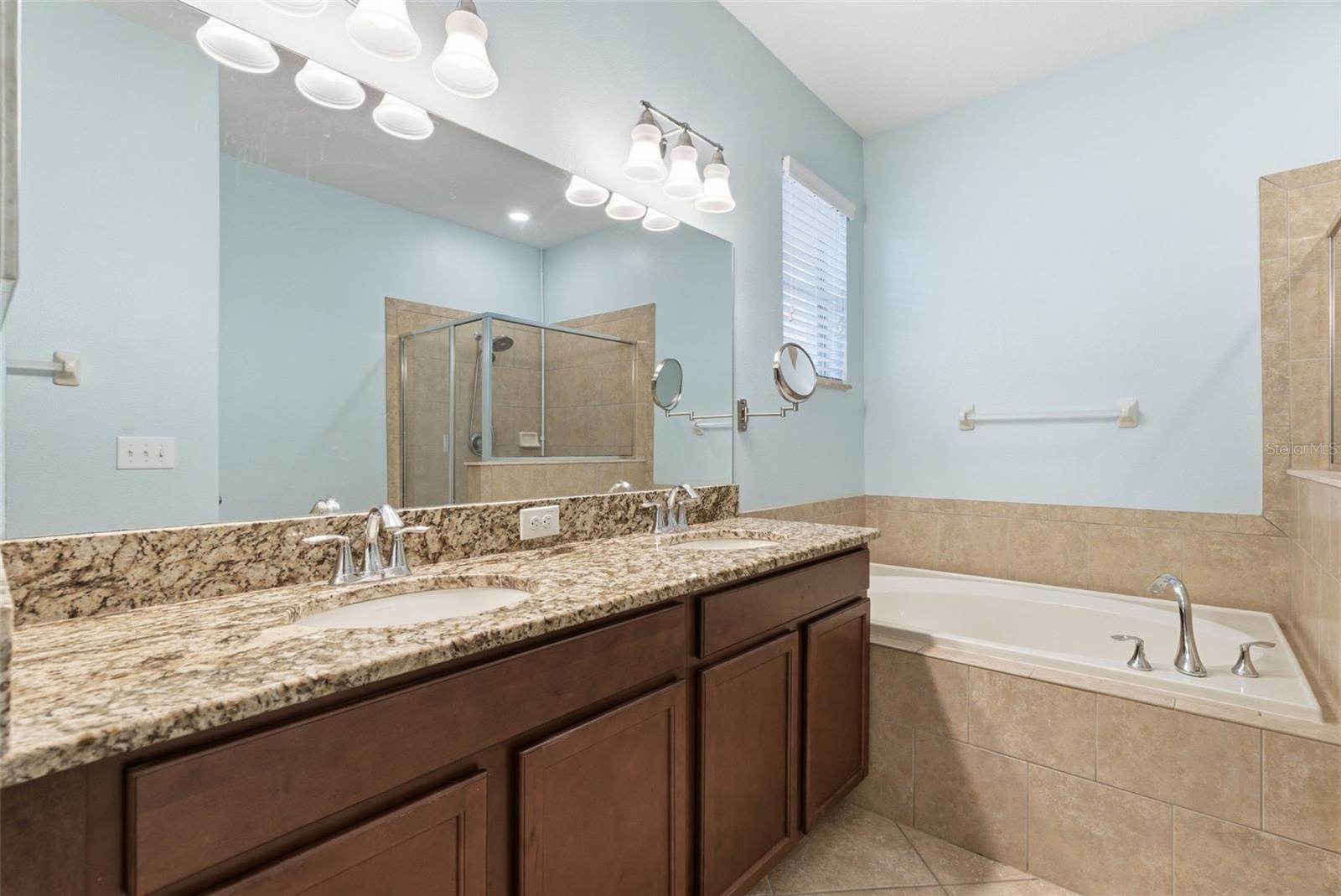 Image 35 of 44 For 12423 Ballentrae Forest Drive