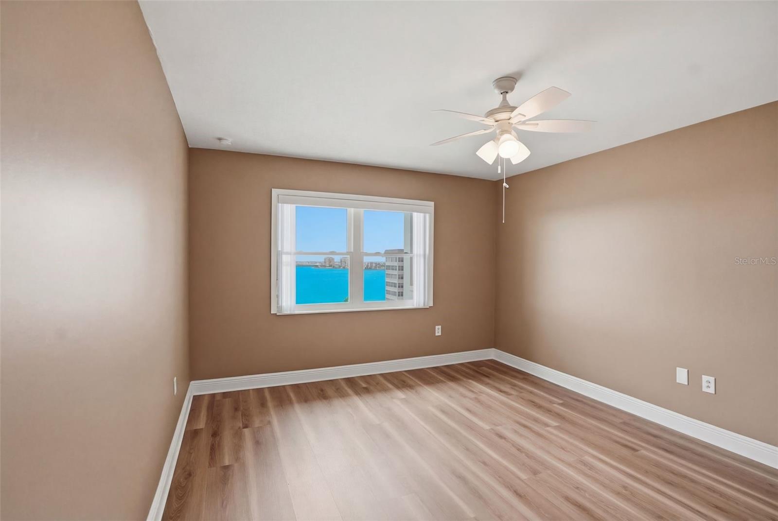 Image 30 of 32 For 5108 Brittany Drive S 1006