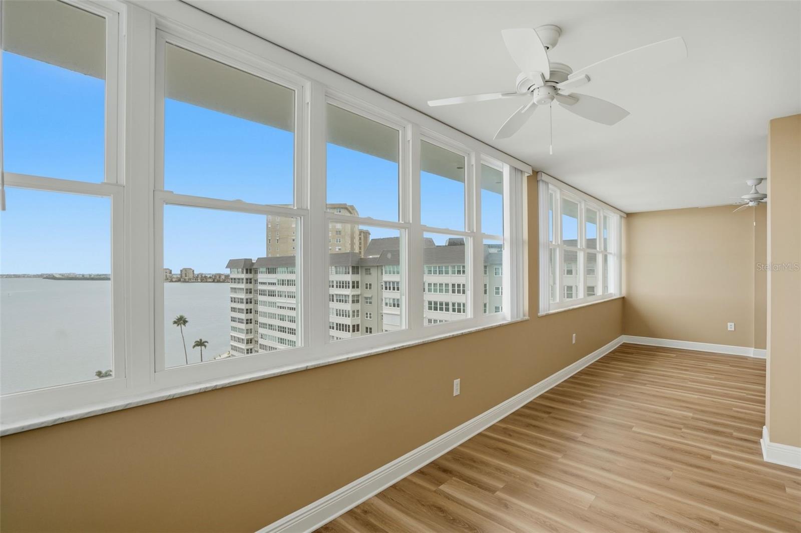 Image 7 of 32 For 5108 Brittany Drive S 1006