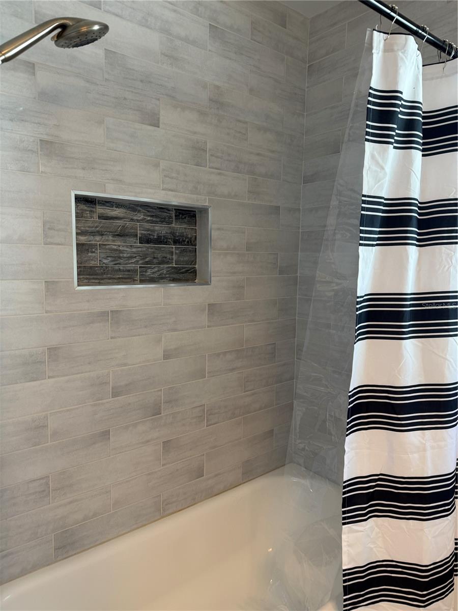 Image 18 of 39 For 2100 Vina Del Mar Boulevard