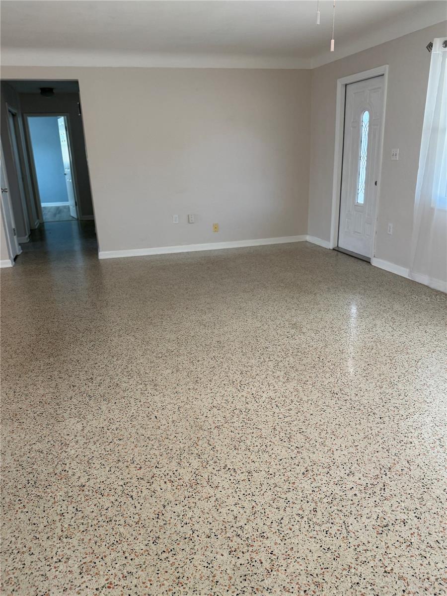 Image 5 of 39 For 2100 Vina Del Mar Boulevard