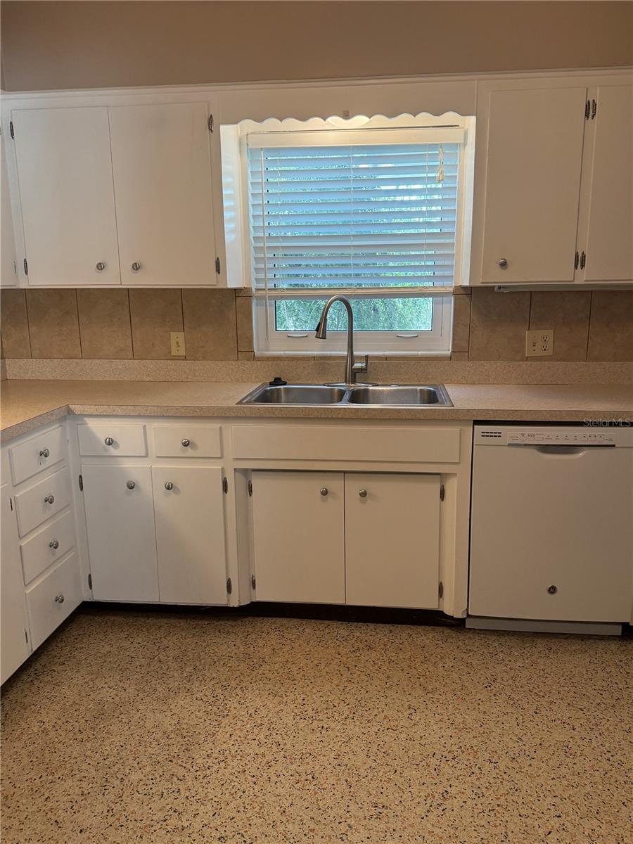 Image 7 of 39 For 2100 Vina Del Mar Boulevard