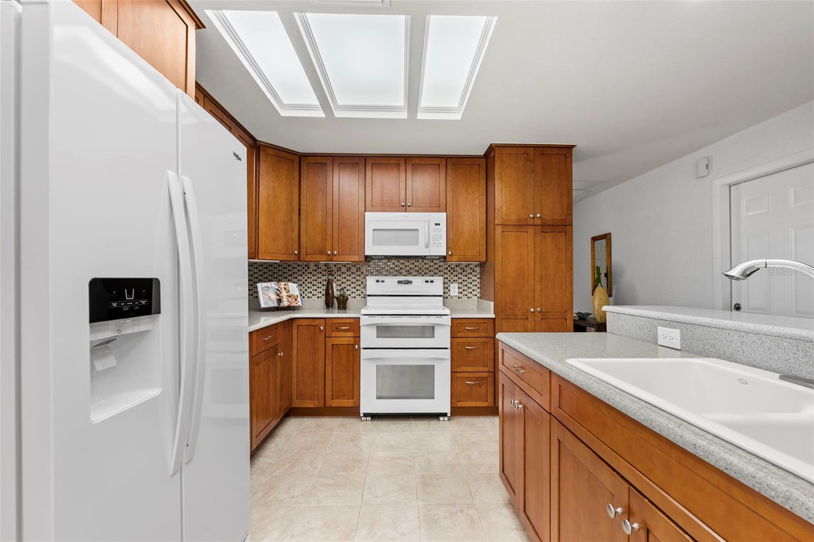 Image 10 of 59 For 511 Riviera Bay Drive Ne