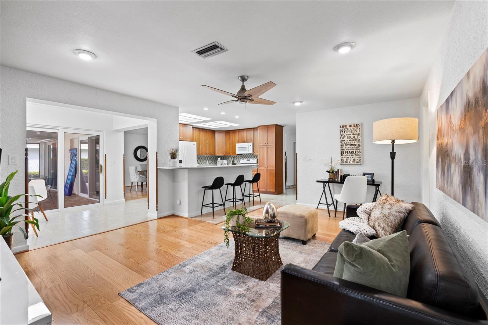 Image 16 of 59 For 511 Riviera Bay Drive Ne