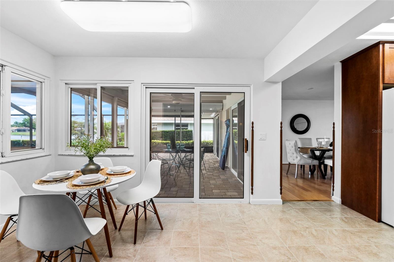 Image 17 of 59 For 511 Riviera Bay Drive Ne