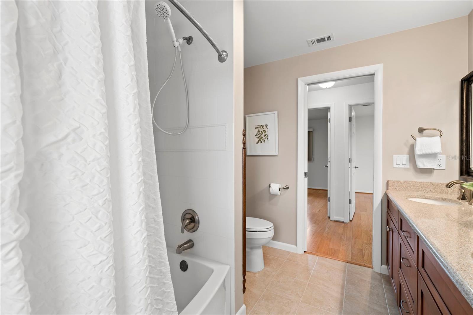 Image 30 of 59 For 511 Riviera Bay Drive Ne