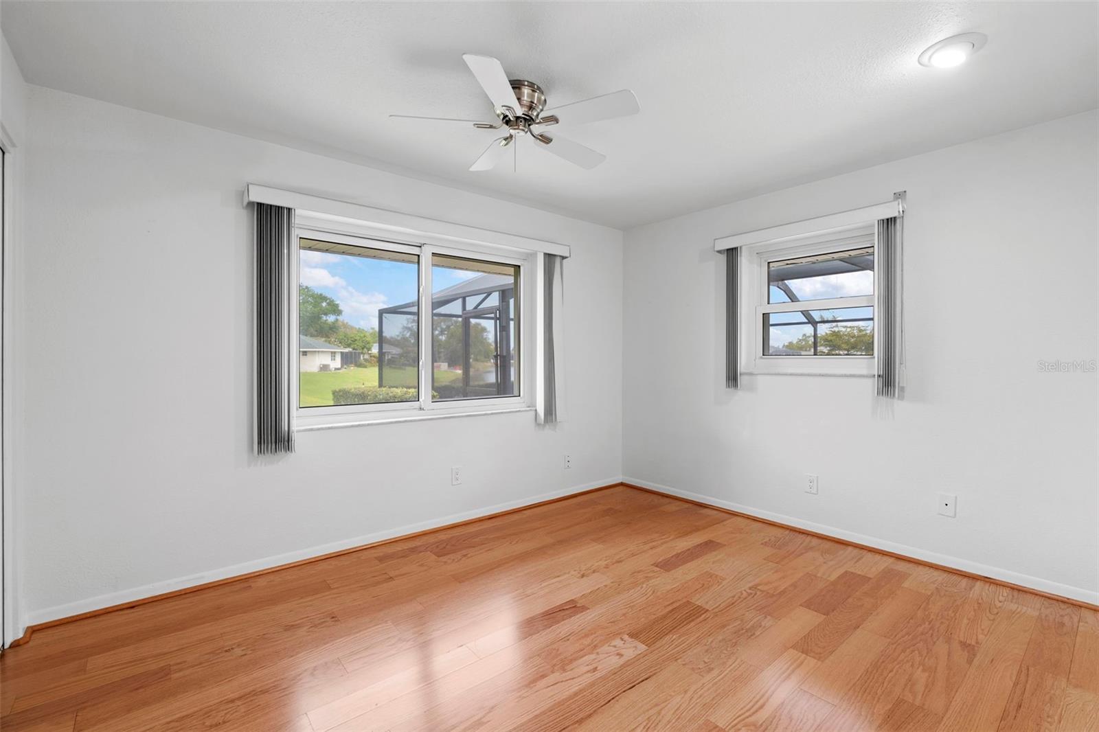 Image 33 of 59 For 511 Riviera Bay Drive Ne