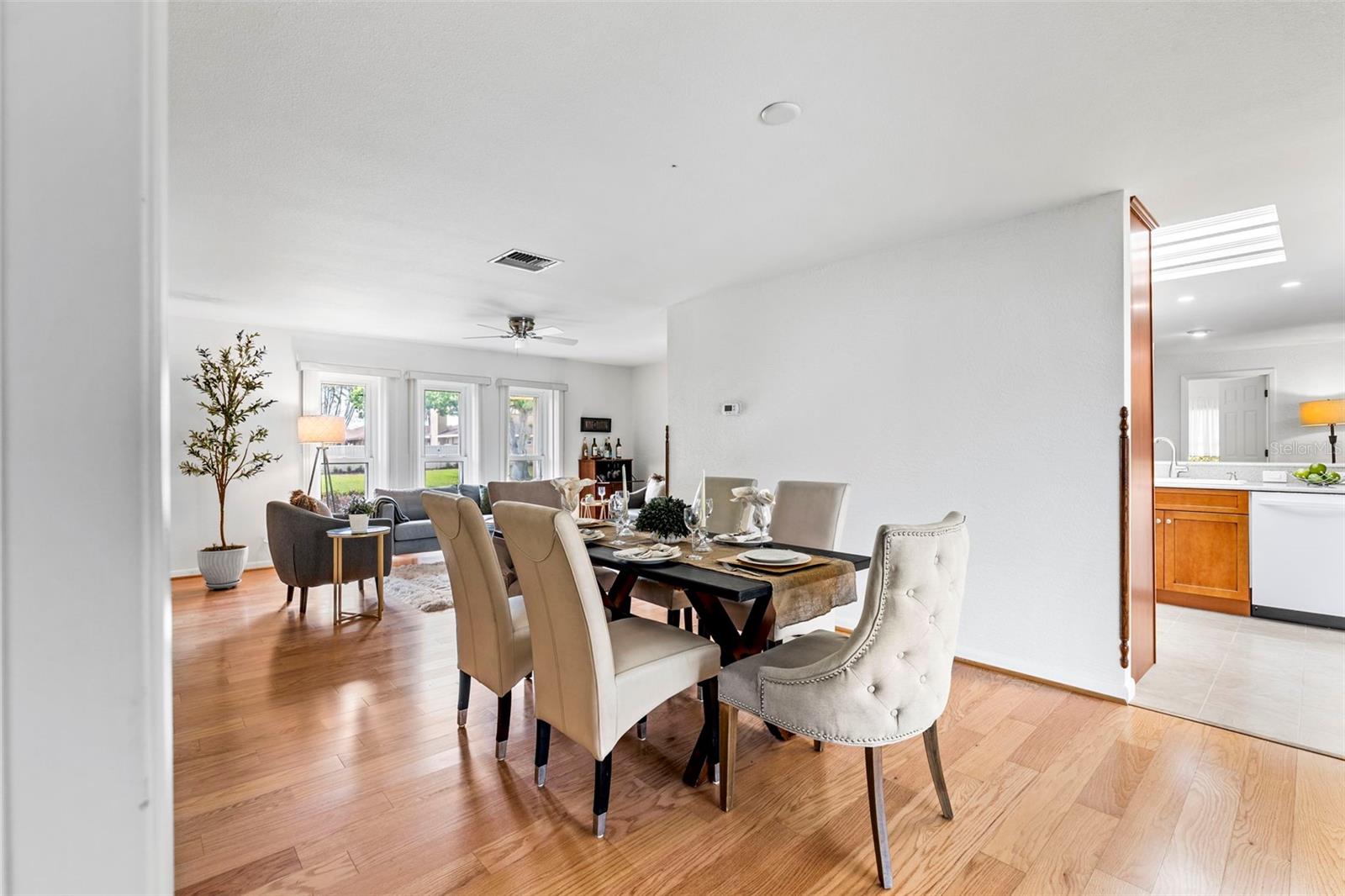 Image 7 of 59 For 511 Riviera Bay Drive Ne