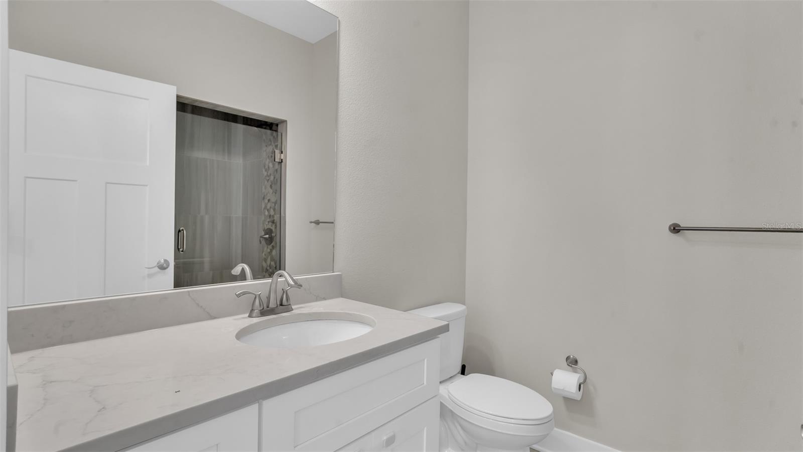 Image 12 of 37 For 1237 Savona Drive Ne