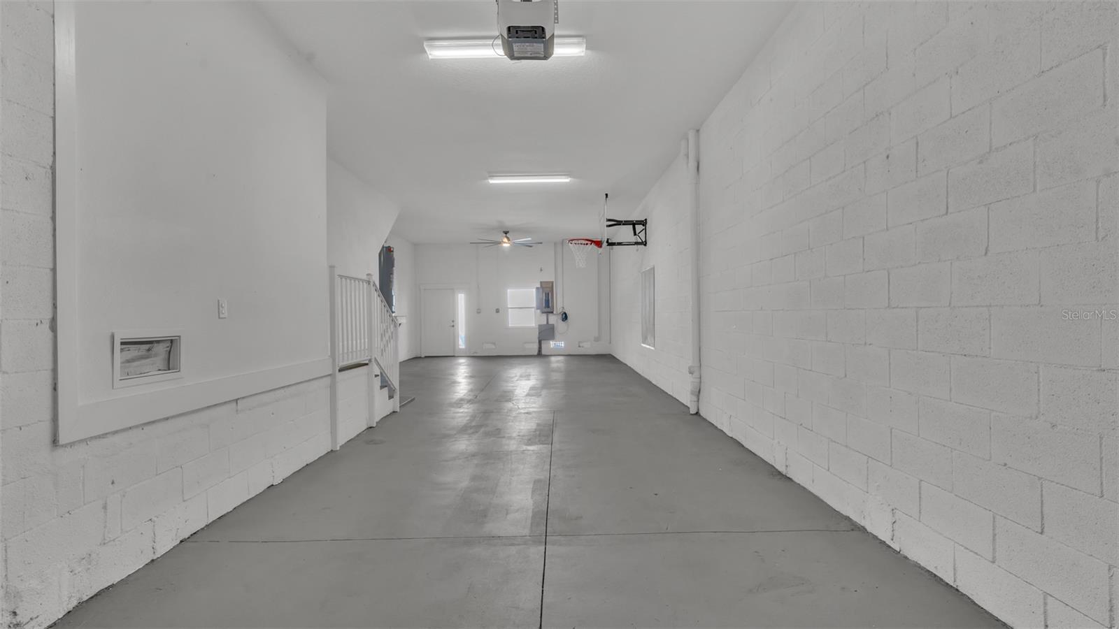 Image 27 of 37 For 1237 Savona Drive Ne