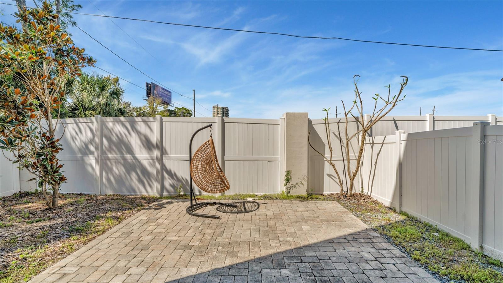 Image 31 of 37 For 1237 Savona Drive Ne