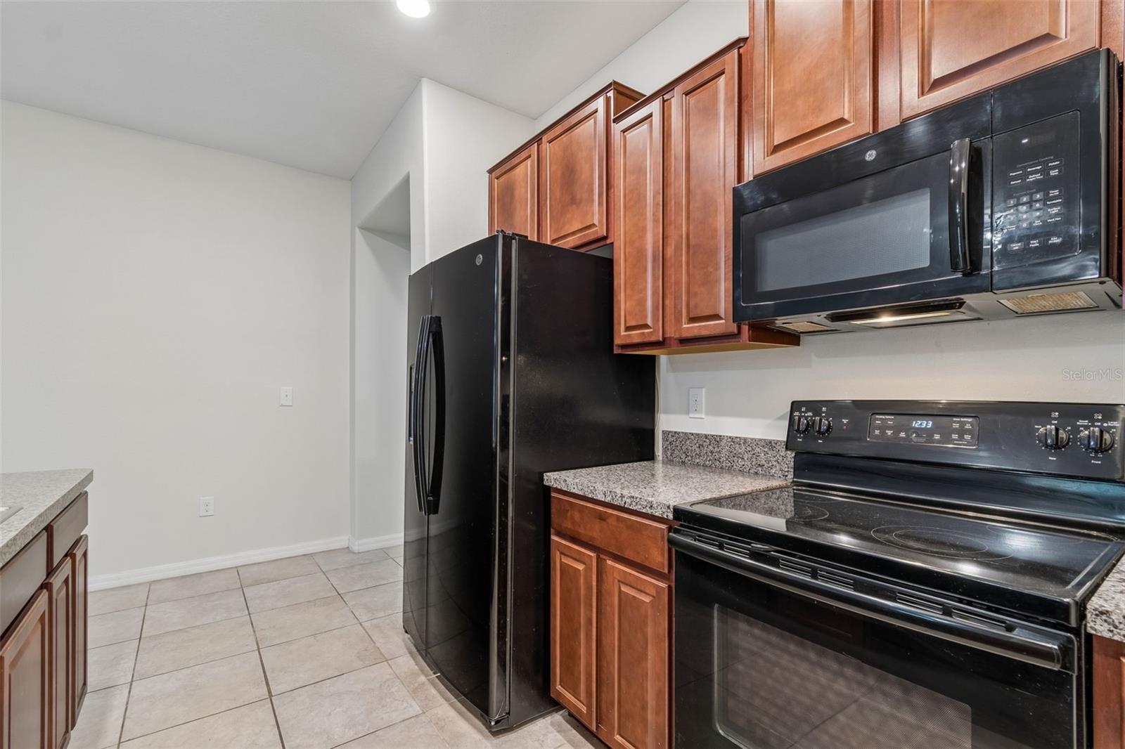 Image 10 of 60 For 10687 Lake Montauk Drive