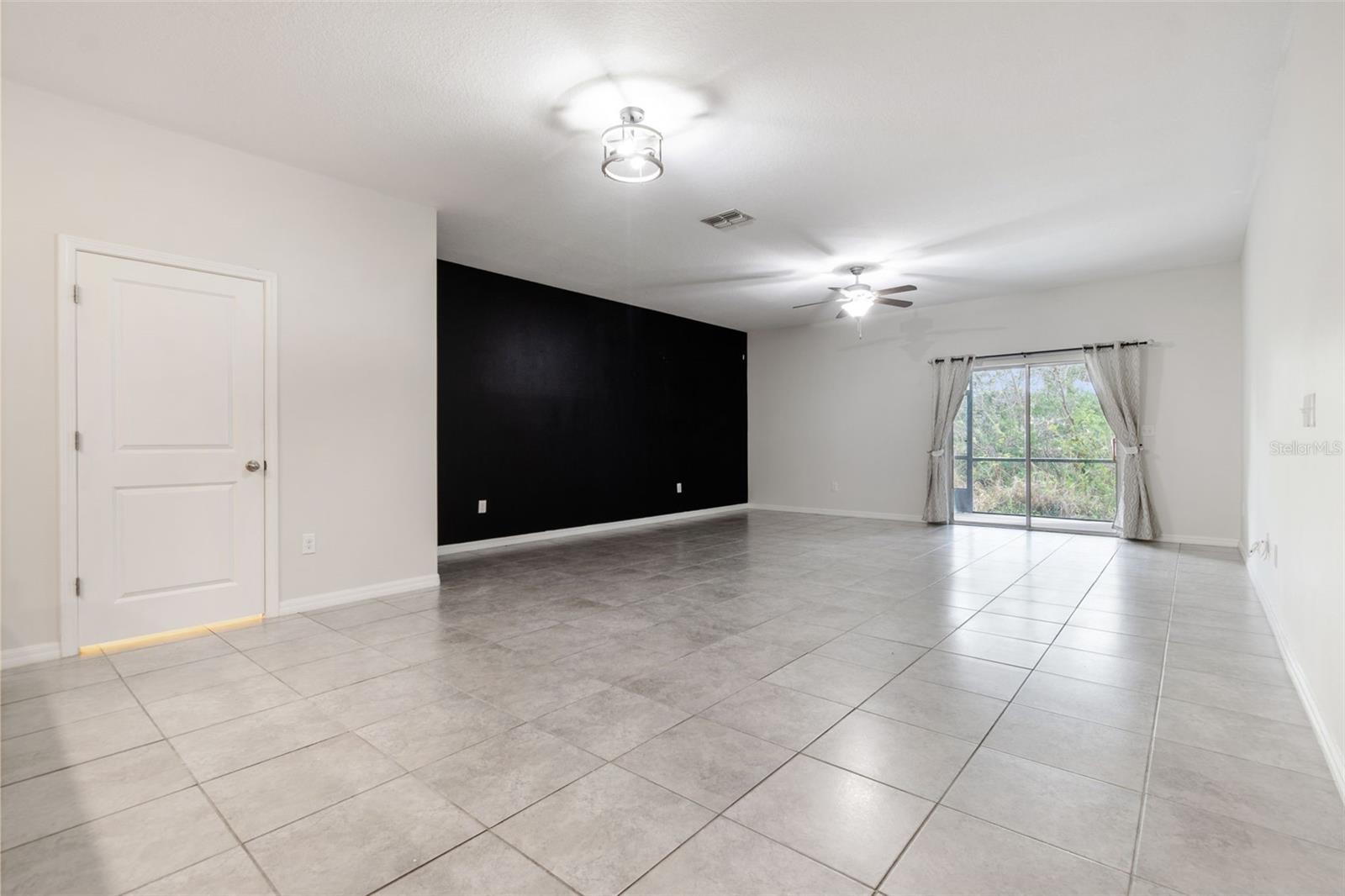 Image 13 of 60 For 10687 Lake Montauk Drive