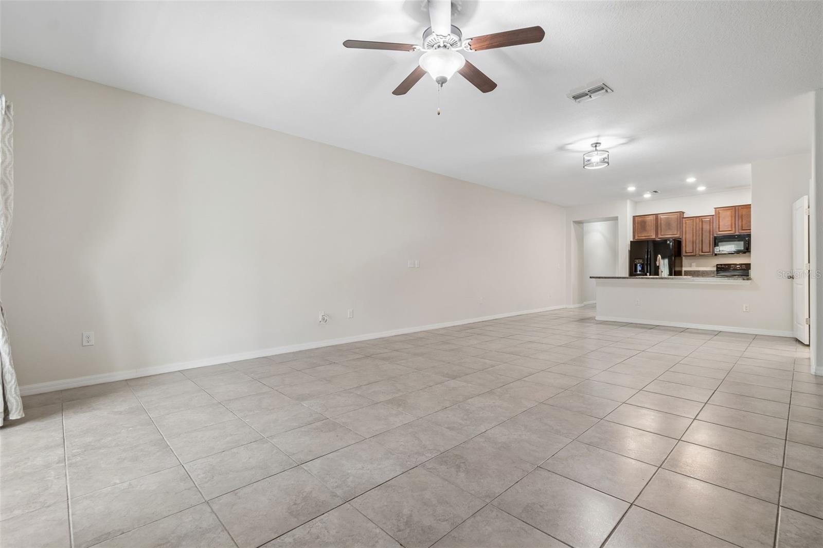 Image 15 of 60 For 10687 Lake Montauk Drive