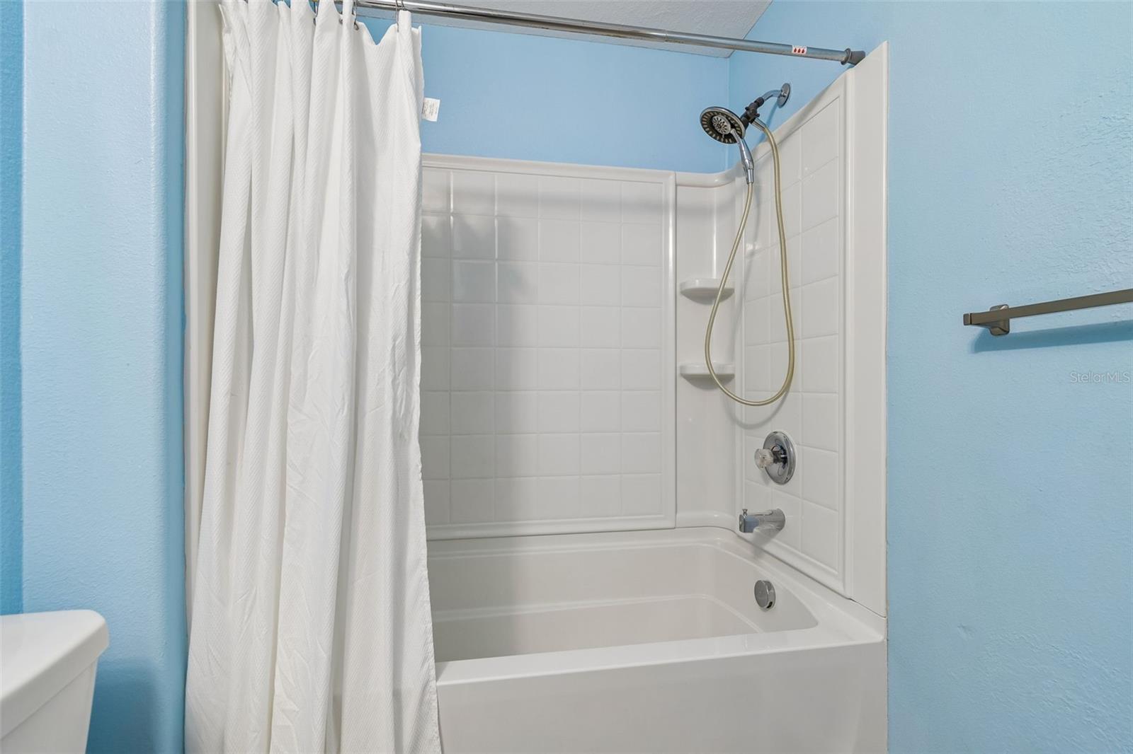 Image 34 of 60 For 10687 Lake Montauk Drive