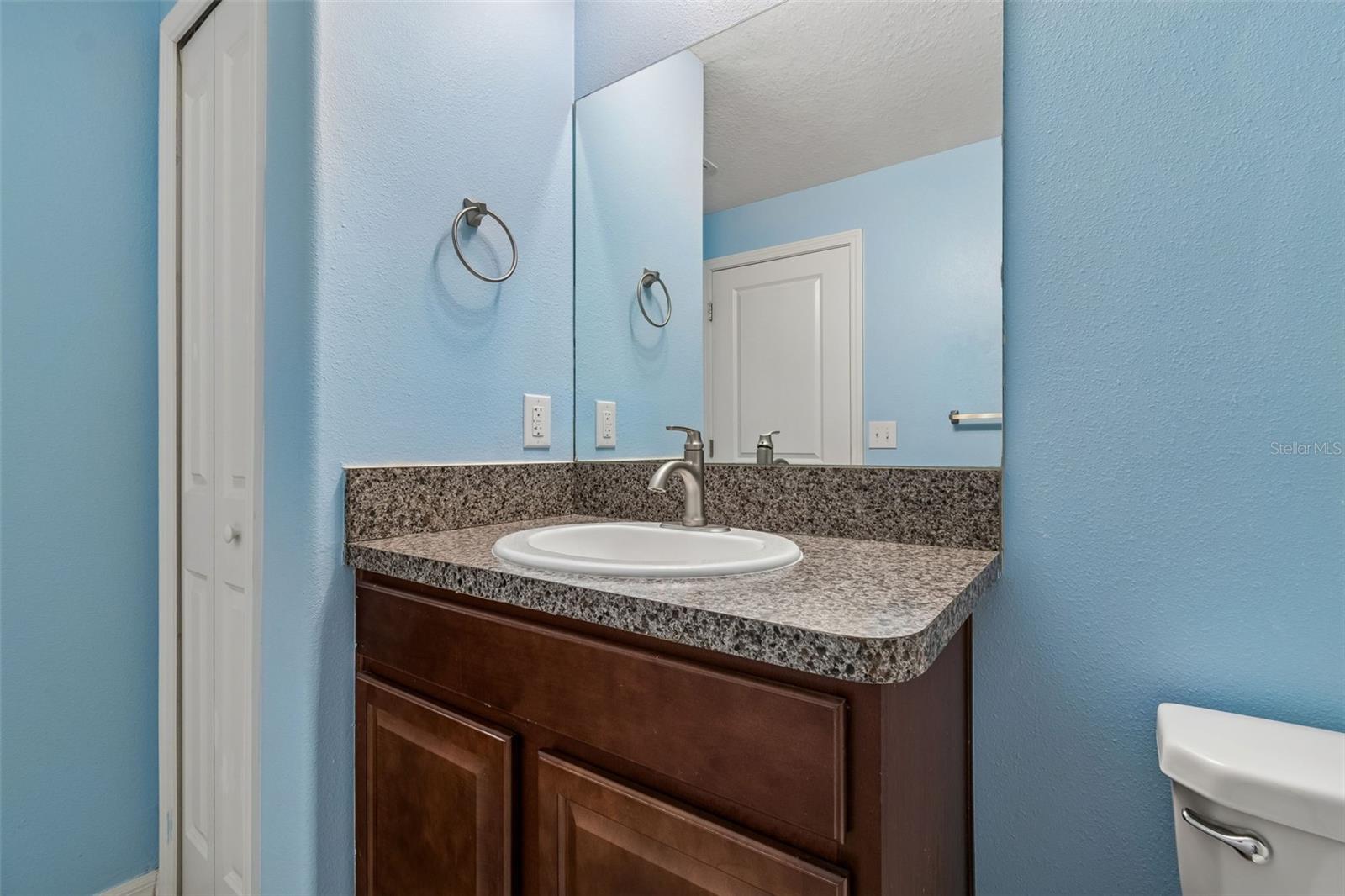 Image 35 of 60 For 10687 Lake Montauk Drive