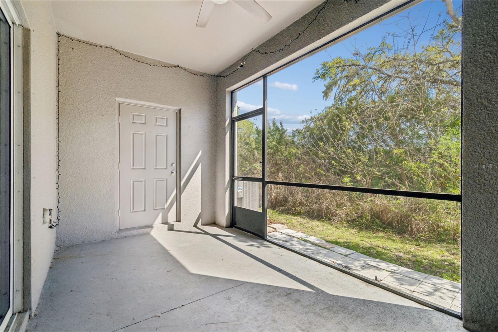 Image 37 of 60 For 10687 Lake Montauk Drive