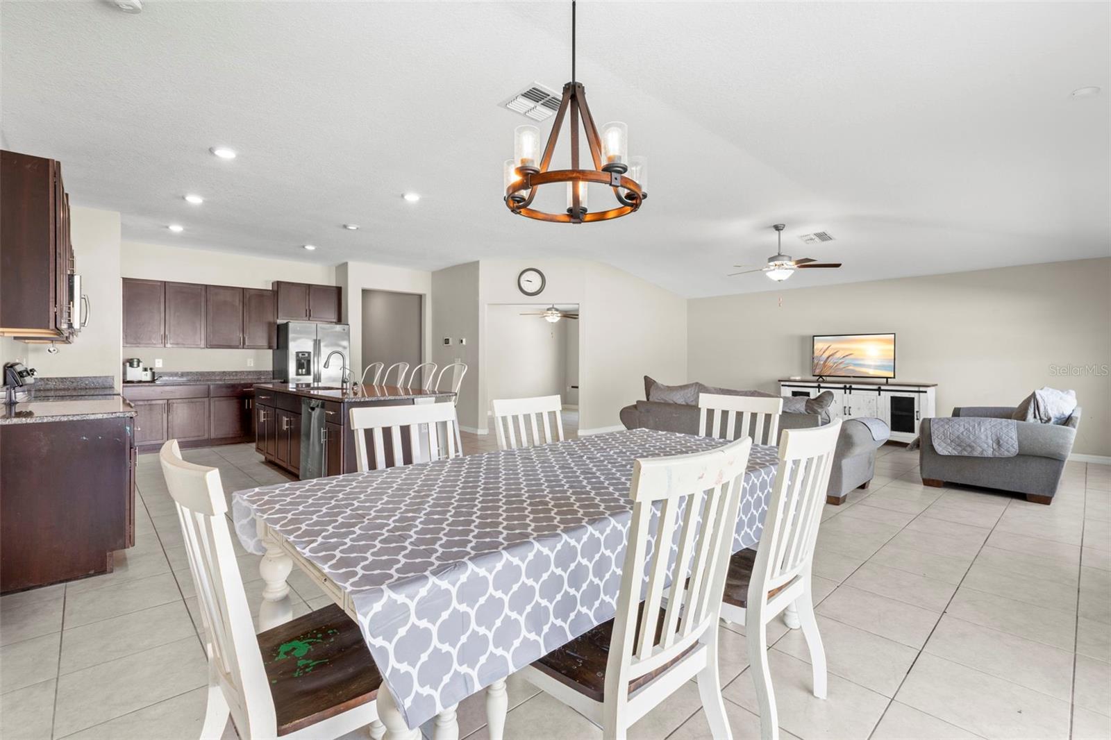 Image 15 of 52 For 11904 Field Thistle Court