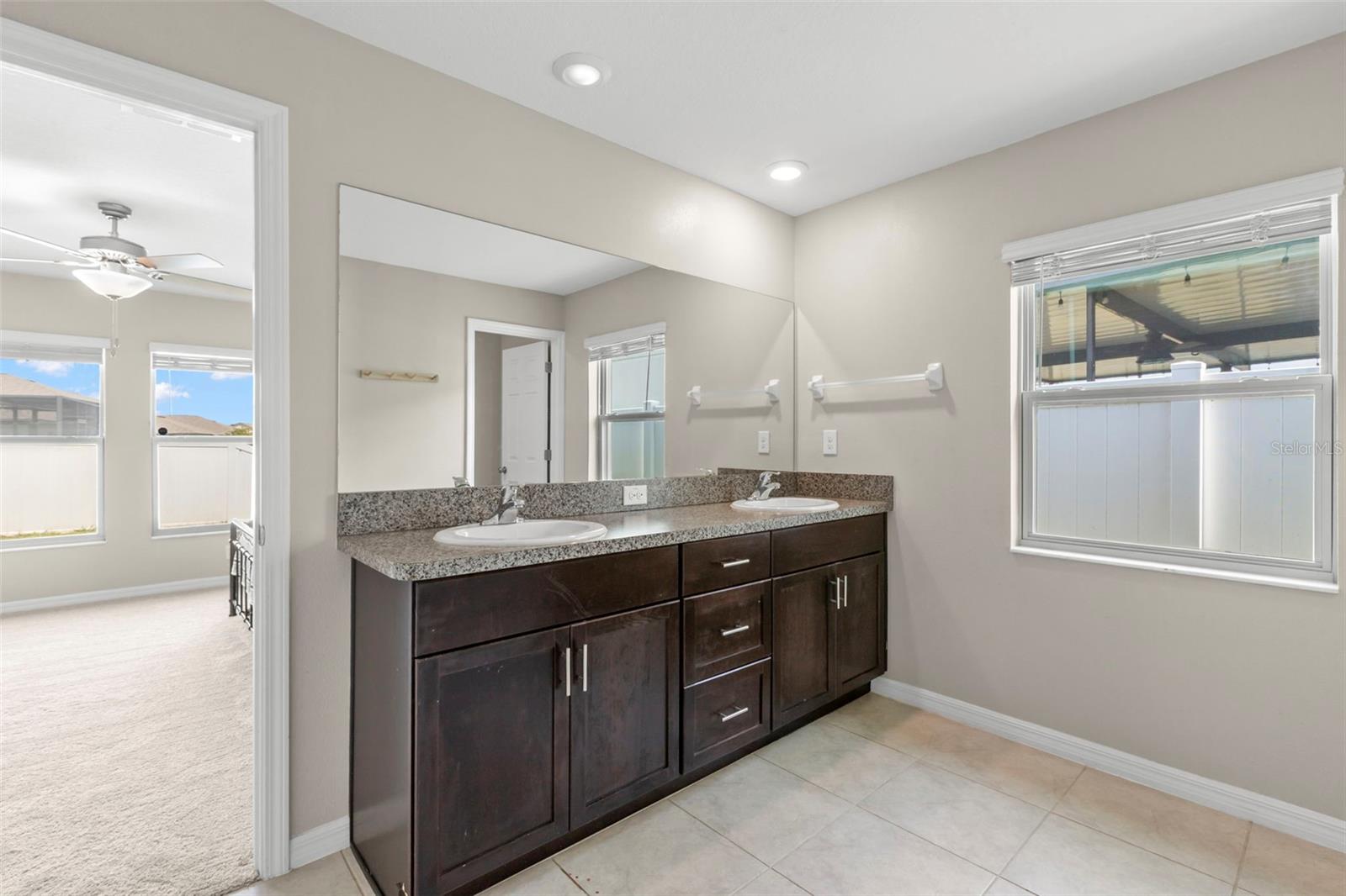 Image 27 of 52 For 11904 Field Thistle Court