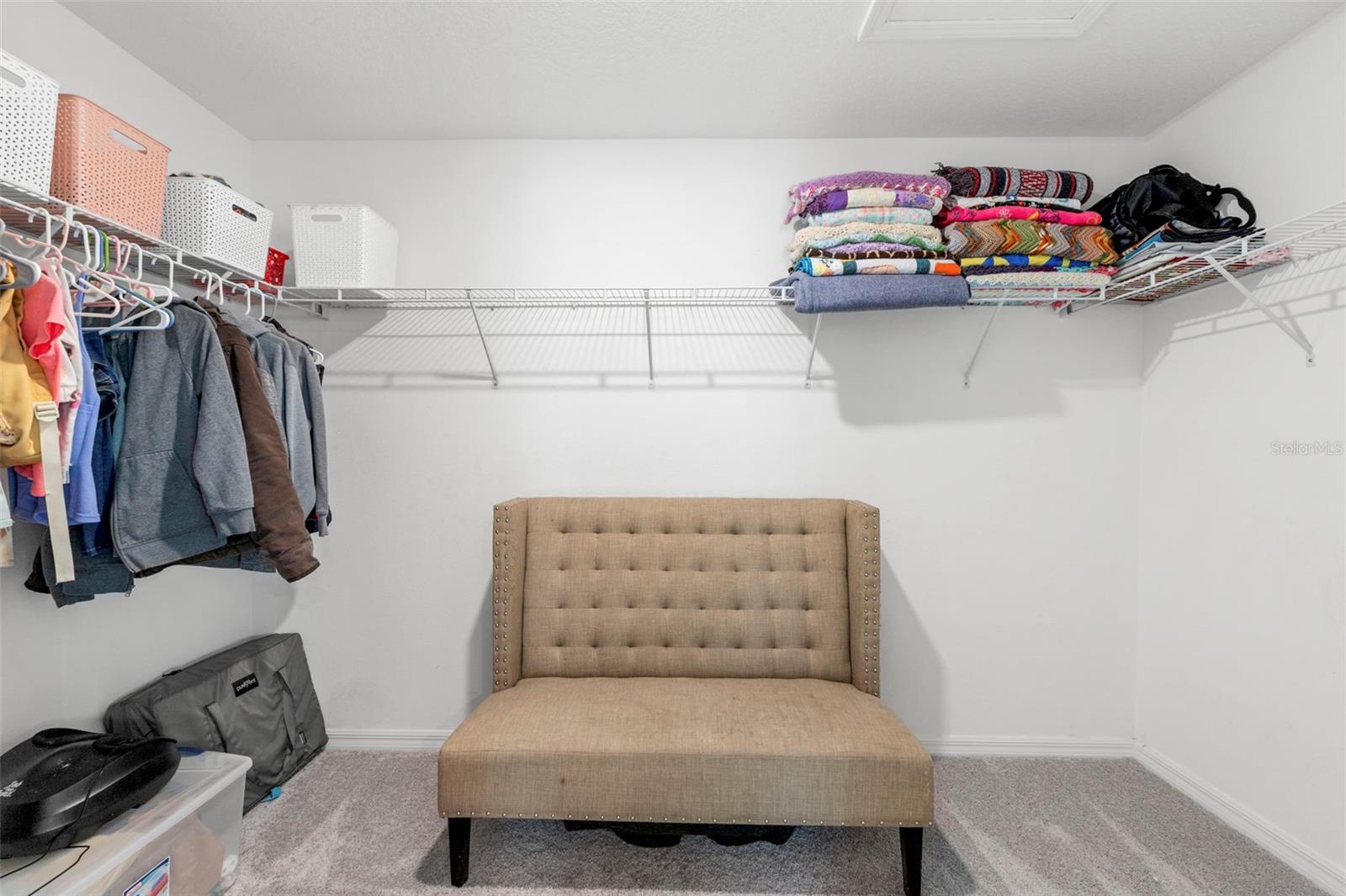 Image 28 of 52 For 11904 Field Thistle Court