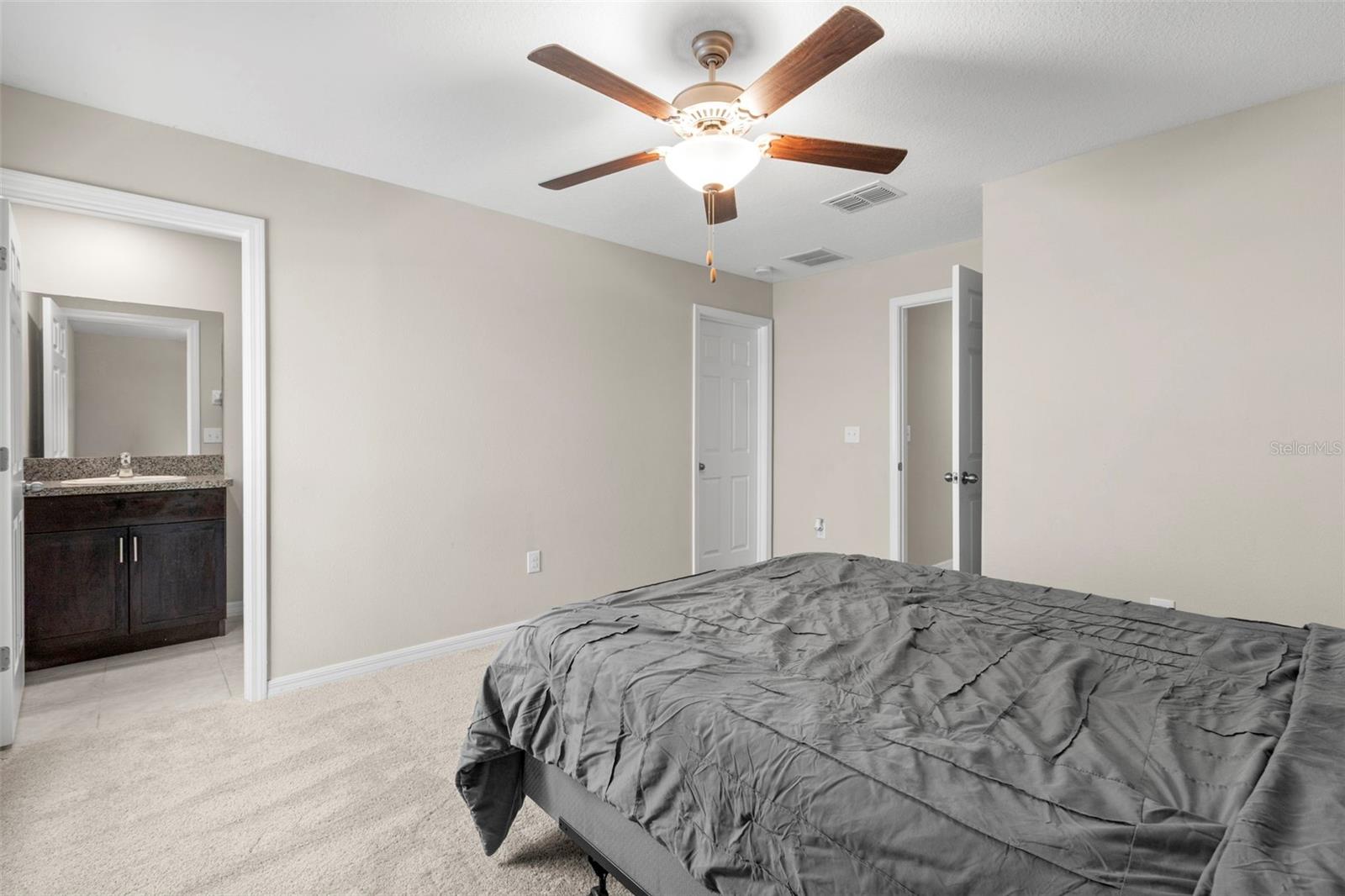 Image 30 of 52 For 11904 Field Thistle Court