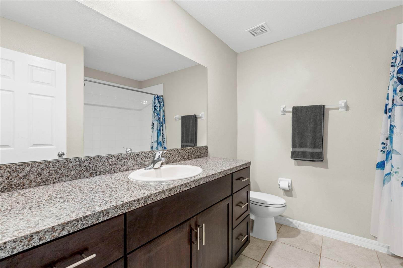 Image 35 of 52 For 11904 Field Thistle Court