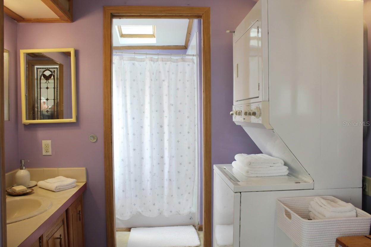 Image 19 of 31 For 5472 River Bay Drive