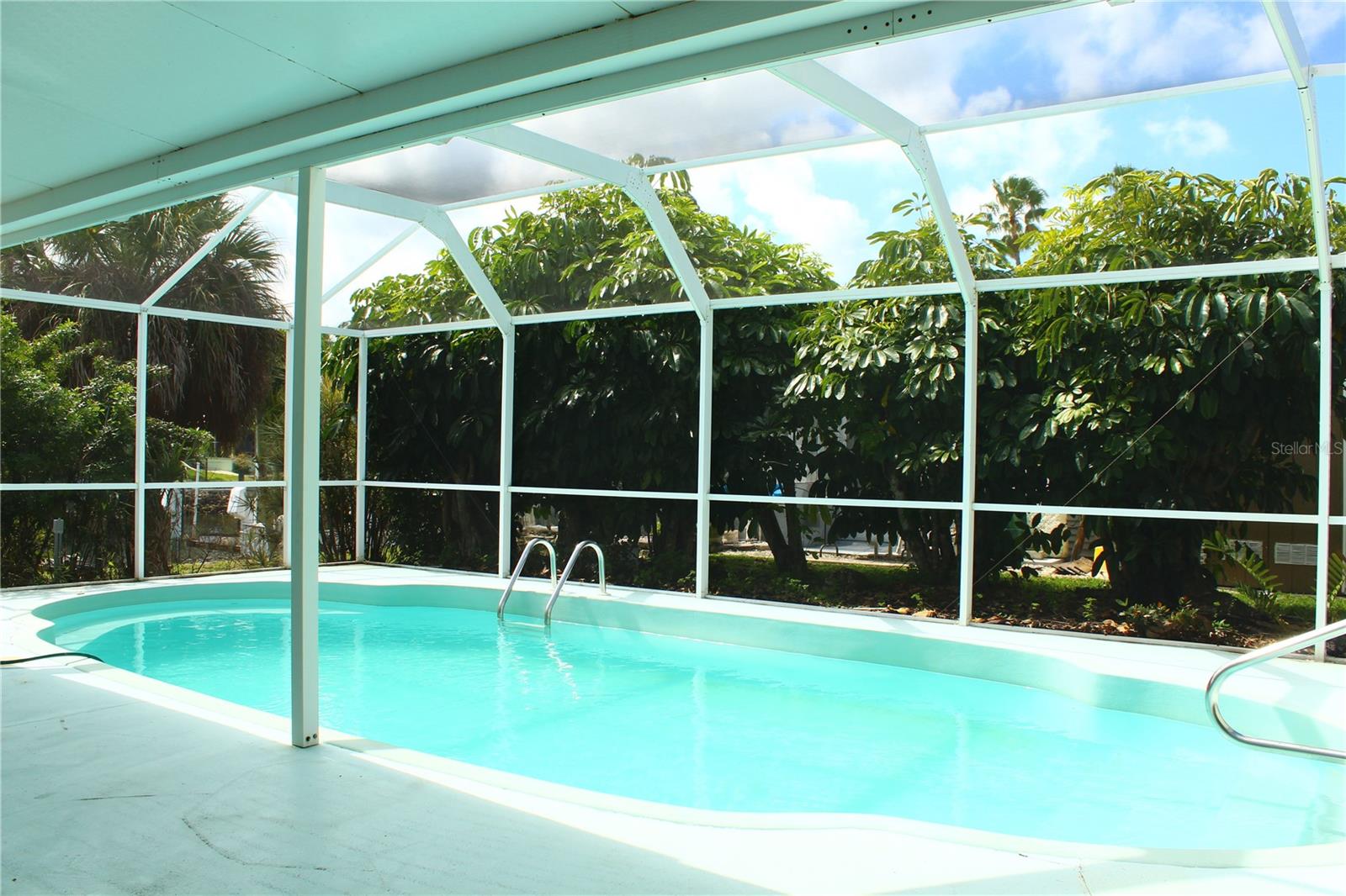 Image 25 of 31 For 5472 River Bay Drive