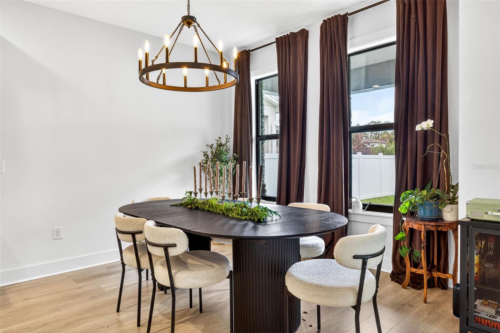 Image 13 of 54 For 610 Chelsea Street