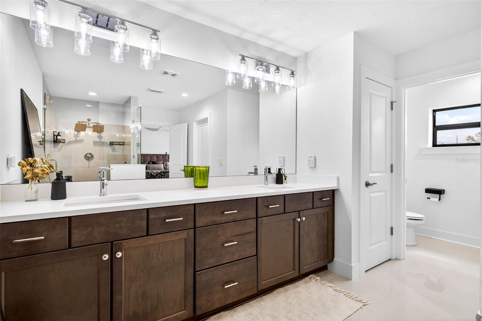 Image 19 of 54 For 610 Chelsea Street